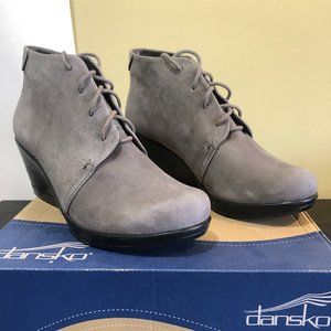 Dansko Size EU 41 - US 10.5-11 Renee Kid Suede Grey Wedge Lace Up Booties Boots